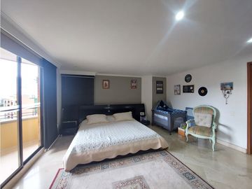 Apartamento en venta, en laureles