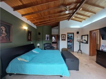 Apartamento en venta, en laureles