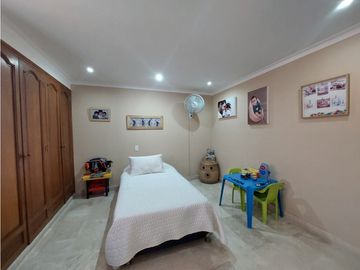 Apartamento en venta, en laureles