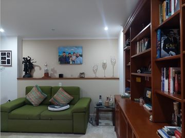 Apartamento en venta, en laureles