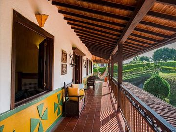 Venta Chalet vía Armenia a Montenegro Quindio - Colombia COD: 9298991