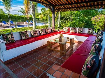 Venta Chalet vía Armenia a Montenegro Quindio - Colombia COD: 9298991
