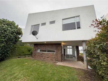 HERMOSA CASA A LA VENTA EN EL RETIRO SECTOR LA MARIA UNIDAD CERRADA