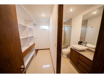 HERMOSA CASA A LA VENTA EN EL RETIRO SECTOR LA MARIA UNIDAD CERRADA