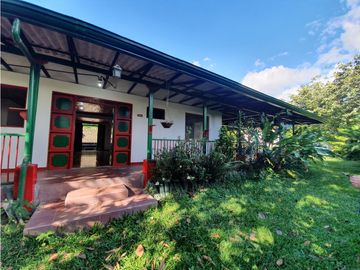 Casa campestre en parcelación venta o arriendo sector Pueblo Tapao