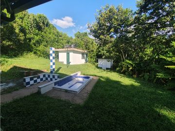Casa campestre en parcelación venta o arriendo sector Pueblo Tapao