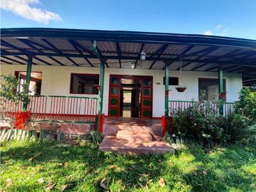 Casa campestre en parcelación venta o arriendo sector Pueblo Tapao