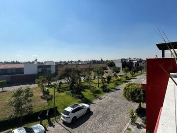 Casa en venta en Bosques de Zavaleta, con vestidor de ensueño