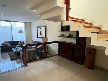 Casa en venta en Bosques de Zavaleta, con vestidor de ensueño
