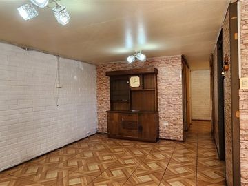 Casa en Venta en Portales/ Las Naciones