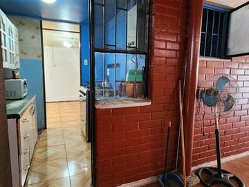 Casa en Venta en Portales/ Las Naciones