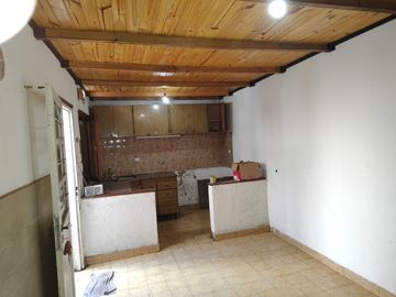 Casa PH en venta en Wilde