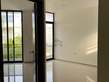 Casa sola en venta en Trento, Irapuato, Guanajuato