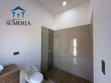 Casa en VENTA en Residencial Los Leones de un Piso