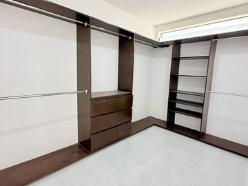 Casa en venta en Fracc. Privado Monte Magno- Habitación en PB y jardín