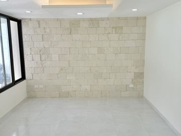 Casa en venta en Fracc. Privado Monte Magno- Habitación en PB y jardín
