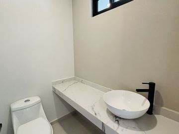 Casa en venta en Fracc. Privado al sur de la ciudad- Excelentes acabados