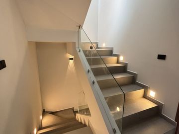 Casa en venta en Fracc. Privado al sur de la ciudad- Excelentes acabados