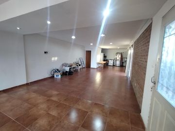 Venta de Casa 3 dormitorios en Neuquén Capital