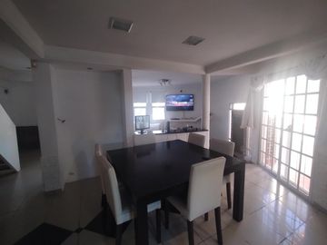 Venta de Casa 3 dormitorios en Neuquén Capital