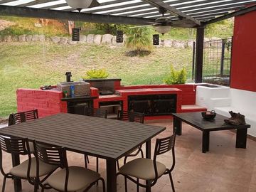Venta Casa de campo, en urbanización Cerca a Guayllabamba