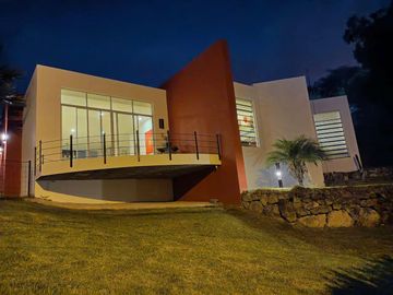 Venta Casa de campo, en urbanización Cerca a Guayllabamba