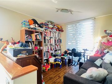 Casa en Venta en VALENZUELA PUELMA, LA REINA