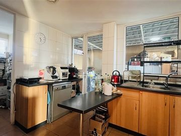 Casa en Venta en VALENZUELA PUELMA, LA REINA