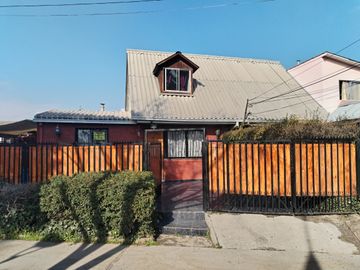 LINDA CASA UBICADA EN TRANQUILO SECTOR RESIDENCIAL