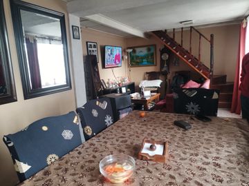 LINDA CASA UBICADA EN TRANQUILO SECTOR RESIDENCIAL