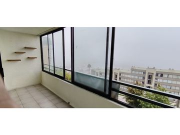 Departamento, Amplio, Vista Al Mar, Abundante Sol.