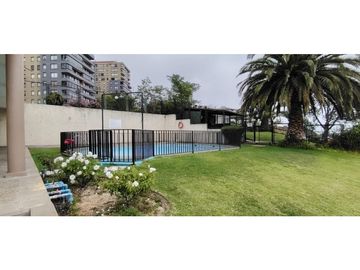 Departamento, Amplio, Vista Al Mar, Abundante Sol.