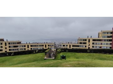 Departamento, Amplio, Vista Al Mar, Abundante Sol.