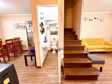 Casa en Venta en Casa con Excelente Distribución, 3D 2B de 2 Pisos, Baquedano, SanBernardo