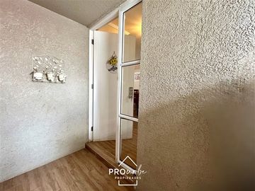 Casa en Venta en Casa con Excelente Distribución, 3D 2B de 2 Pisos, Baquedano, SanBernardo