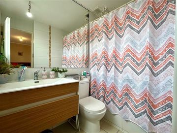 Casa en Venta en Casa con Excelente Distribución, 3D 2B de 2 Pisos, Baquedano, SanBernardo