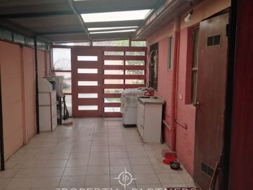 Se vende linda y bien ubicada casa en la comuna de Maipu.