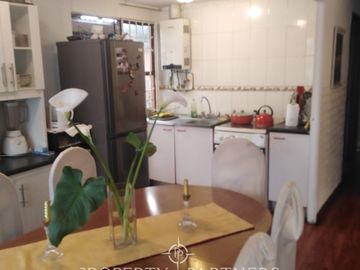 Se vende linda y bien ubicada casa en la comuna de Maipu.