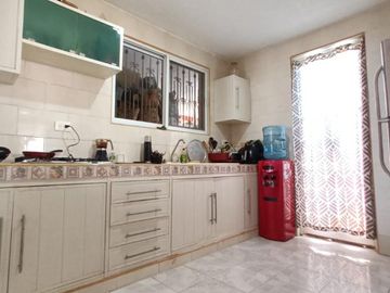 Casa en Venta Villas del Sol,a Media cuadra de la Av. 60 Merida, Yucatan