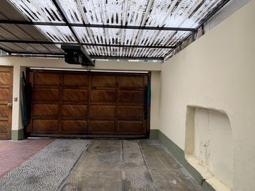 VENDO CASA CON EXCELENTE UBICACIÓN EN LA MEJOR ZONA DE SAN LUIS