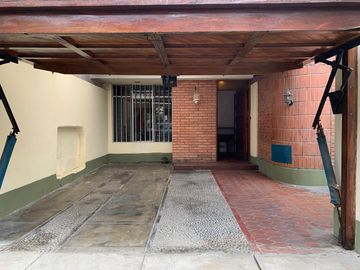 VENDO CASA CON EXCELENTE UBICACIÓN EN LA MEJOR ZONA DE SAN LUIS