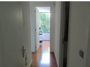 Excelente departamento en ciudad empresarial