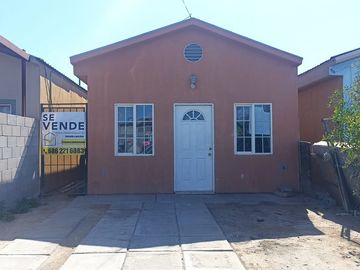 SE VENDE esta casa en Las Magdalenas Mexicali