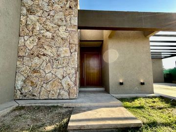 Casa a estrenar, una planta con 3 dormitorios