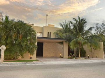 Casa en venta en Jardines de Rejoyada