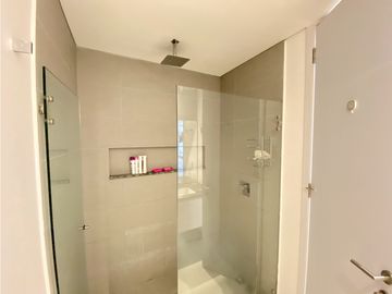 VENTA APARTAMENTO PRIMERA LINEA DE PLAYA RODADERO SUR SANTA MARTA