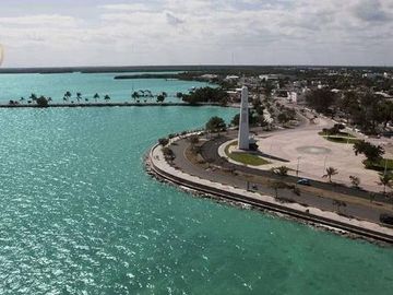 Casa en Venta en Chetumal en Fraccionamiento frente al mar, Quintana Roo