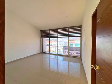 CASA EN VENTA EN BOSQUES DE SANTA ANITA