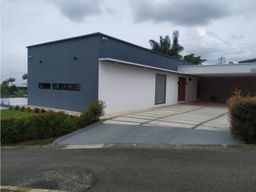 RENTA CASA CAMPESTRE EN CONDOMINIO VIA ARMENIA PEREIRA