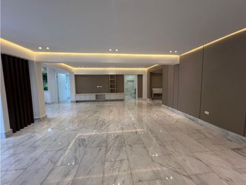 VENTA O ALQUILER CASA DE LUJO ALTOS DE GOLF MODERNA CON PISCINA
